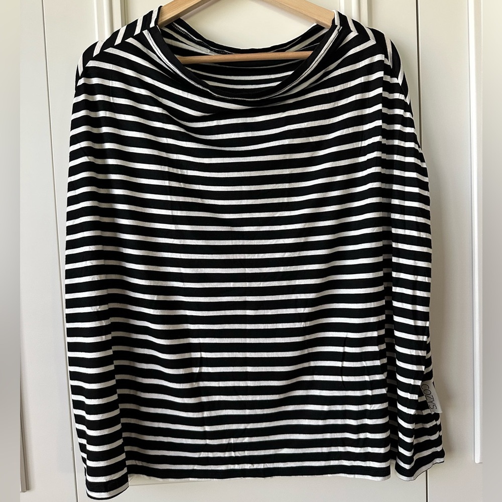 Multi-use Black and White Striped Cover